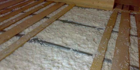 Jak izolovat podlahu pilinami v soukromém domě